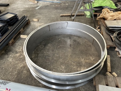 ตัด พับ ม้วน เชื่อมประกอบ